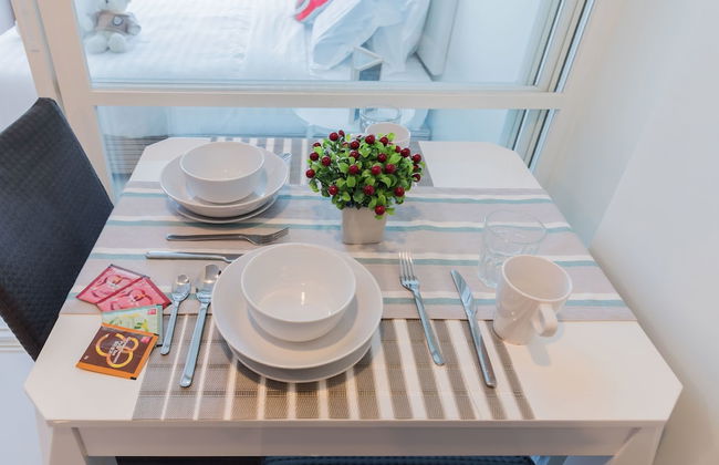 Locals Bangna Elements Srinakarin - Photo 6