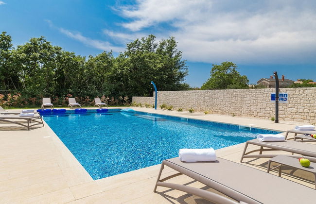 Luxurious Villa in Butkovici with Pool & Hot Tub - Foto 23