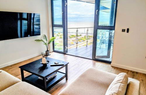 Harbour view-Sleeps 4-Sea View-Parking-Balcony - Foto 1