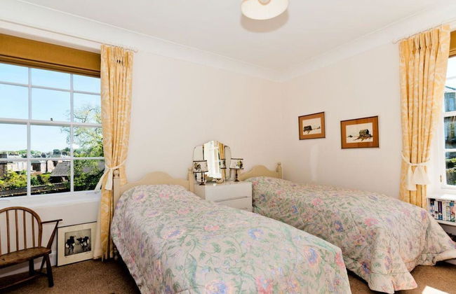 Inchgarry Court Main - Photo 2