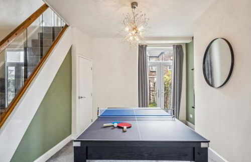 Large 3BDR House By Vista Stays Short Lets & Serviced Accommodation Glasgow With Pool Table & Free WiFi - Foto 5