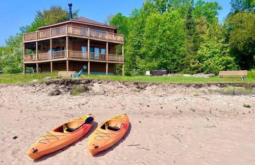 Lake Michigan Cabin w/Hot Tub & Stunning Views - Foto 2