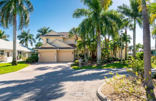 Villa Hibiscus-Waterfront-Free Heated Pool-Dock-Bikes-Other Amenities - Photo 54