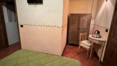 Cascina La Maddalena Bed & Wine - Foto 4, wardrobe