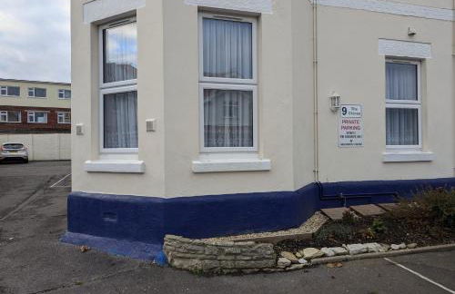 SWANAGE WELL PRESENTED 2 BEDROOM APARTMENT CLOSE to BEACH - Photo 29