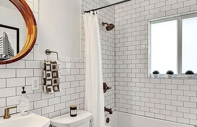 Beach Bliss 10 Mins to Waves 3BR Oasis With Pool - Foto 49