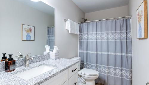 Rustic Chic Mountain Home 15 min from DT Asheville - Foto 4