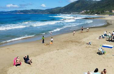 Appartamento con camera matrimoniale e divano letto - Foto 3