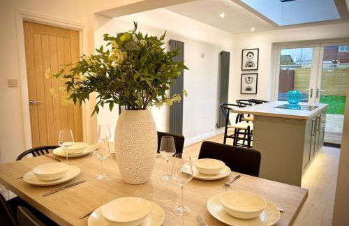 Tudor Hot Tub Family House - Foto 24