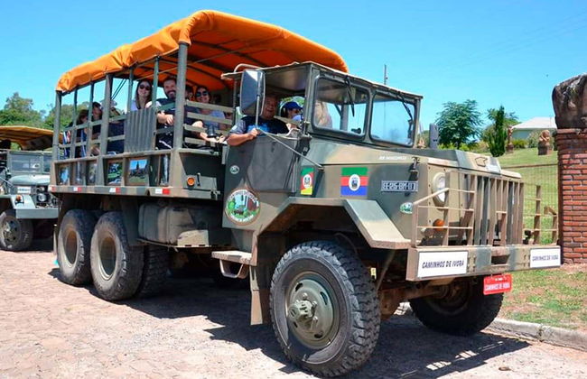 Ivorá Waterfalls Tour in a Military Truck - Foto 2