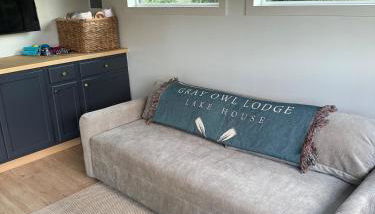 Gray Owl Lodge- A Serene Lakefront Retreat on Sleepy Hollow Lake near Hudson NY - Foto 4