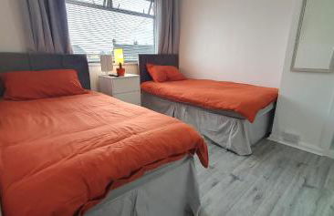 3 bedroom guest House in Brierley hill Contractors & Families Welcome DY5 - Foto 12