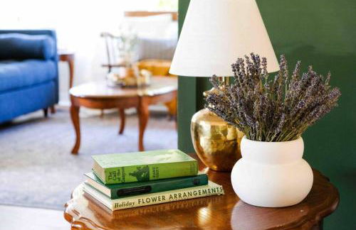 Cozy Renovated Vintage Modern House Downtown! - Foto 25