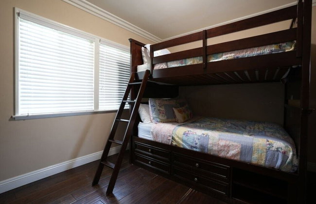 Charming Anaheim Home 1/2 Mile Walk to Disney - Foto 8