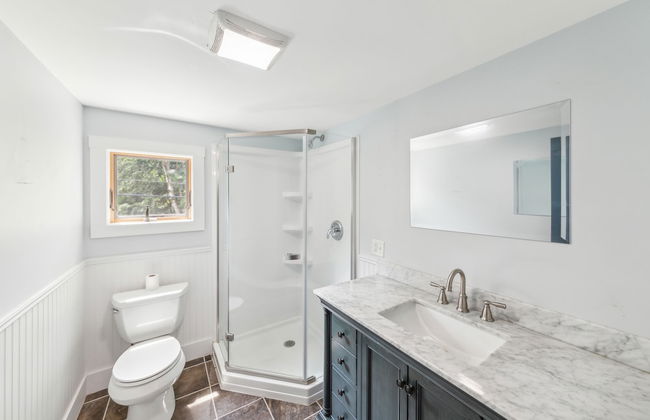 Stowe Retreat Mountain Views & Fenced Backyard by RedAwning - Foto 19