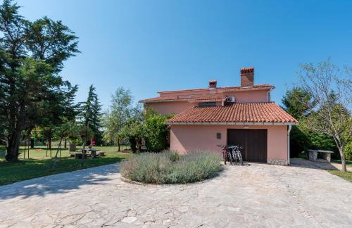 Sunset holiday home with pool and large, mature garden - Photo 66