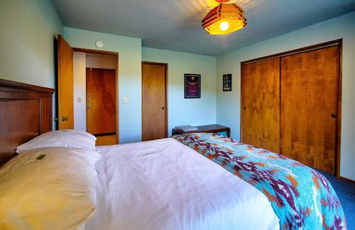 The Atomic Squirrel Lodge Lake Gregory Getaway! - Foto 18