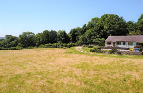 Llinos Cottage - Photo 1