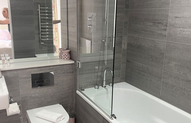 Immaculate 2-bed Apartment in London - Foto 8