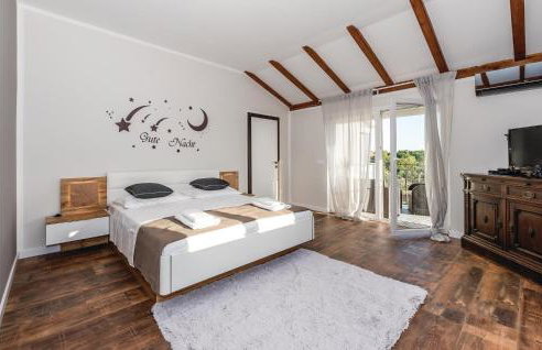 Four-Bedroom Holiday Home In Skradin-Dubavice - Foto 5