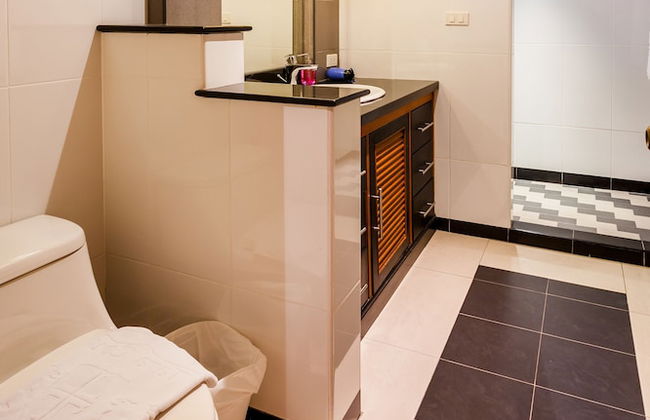 Tara Court Hotel - Photo 38