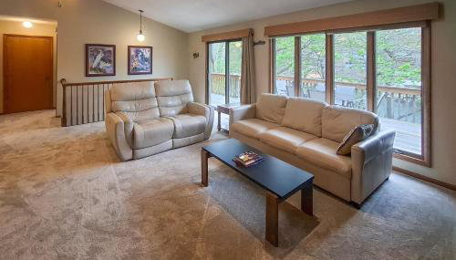 Boat Dock! Lakefront Group Getaway in Eldon - Foto 5