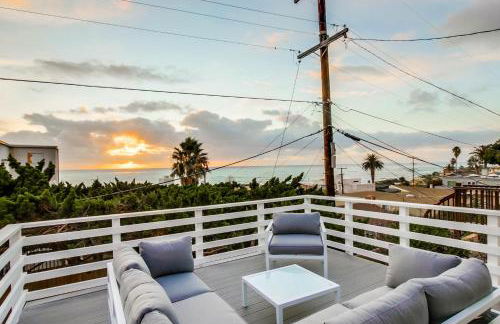Bird Rock Dreams - Ocean Views, Massive Yard, Outdoor Dining, Fast Wifi & AC! - Foto 1