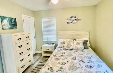 Ocean Springs Cottage 2 Bedroom 2 Bath Sleeps 4 Max - Foto 7