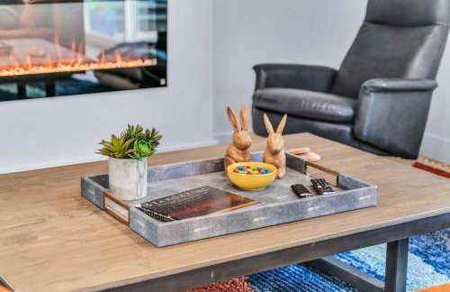 Zion Plush Family Escape HotTub, Games, Sleeps 14 - Photo 20