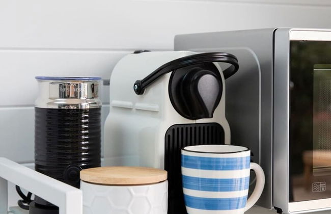 Seaside Serenity 3-bed Deck Garden Near Shore - Photo 8