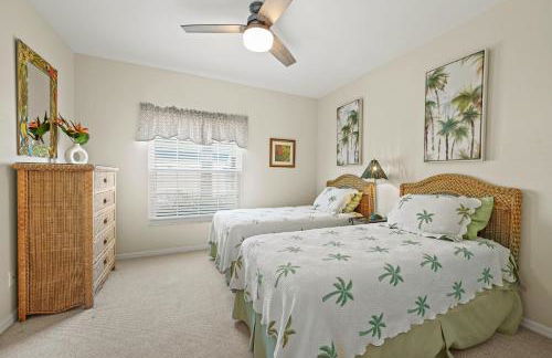 1st floor condo, resort amenities, stunning view - Foto 12