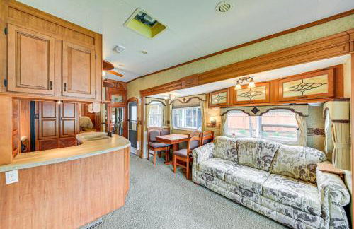 Family Fun on Ruby Creek Cusick Hideaway with Dock - Foto 14