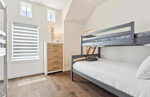 Brand New 5BD 4BA Luxury Vacation Home w Hot Tub - Foto 31