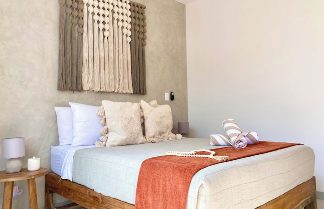 Urban Towers by Andiani Travel - Photo 11