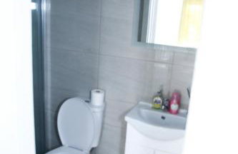 Central Harrow Cozy Apartment with free parking - Photo 28