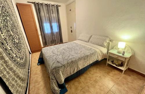 Estudio adosado acogedor con jardín, barbacoa y parking privado - Photo 23