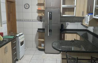 Casa em condomío, bem localizada - Foto 2