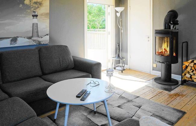 6 Person Holiday Home in Ellos - Foto 11