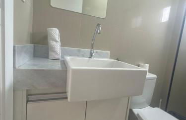 03 quartos (ar condicionado e ventilador), até 10 pessoas, garagem, atrás do hospital da Unimed apt 202 - Foto 30