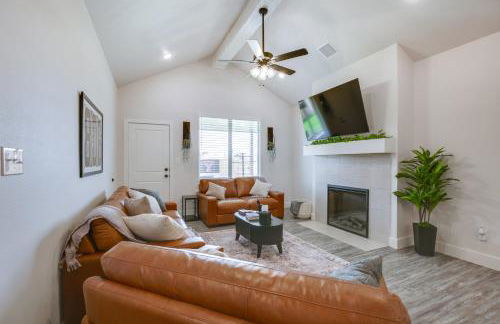 Hot Tub and Game Room Raider Resort in Lubbock - Foto 10