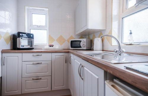 Rose Cottage - 3 Bed Cottage - New Hedges - Tenby - Photo 50