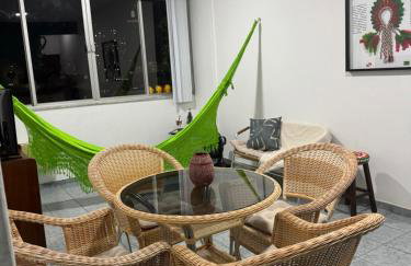 Apto no Centro, perto de tudo, com Wi-Fi 500Mb, Portaria 24h, Check in independente - Photo 1