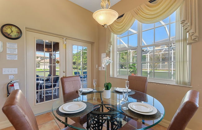 6 Bed, 2 Suites, Pool, Spa, Games Room #800 6 Bedroom Villa - Foto 41