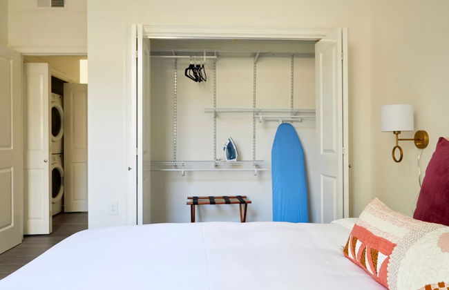 Roami at St. Charles - Photo 4