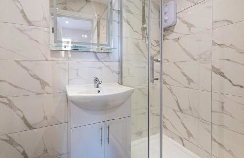 5 Bedroom 5 Bathroom House Portsmouth Docks - Foto 26