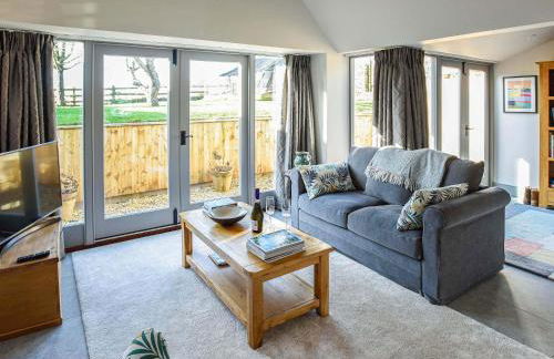 Wicket View - Photo 2