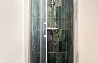 Chic neighborhood charming courtyard studio 7th - Foto 27