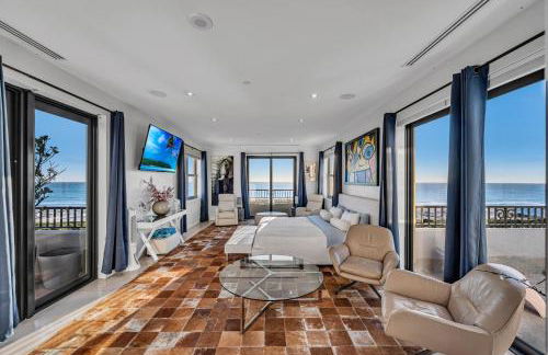 Crown Jewel of Ocean Drive- 2 story Penthouse, 4 Bedrooms & Private rooftop spa - Foto 39