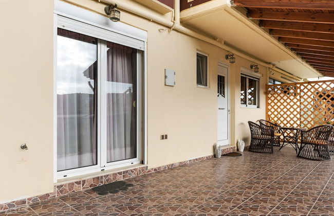 Welcoming Apartment in Venerato With Garden - Photo 1