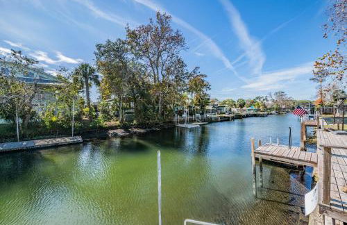 Wet Feet Retreat at Weeki Wachee, The Perfect Riverfront Escape - Foto 6